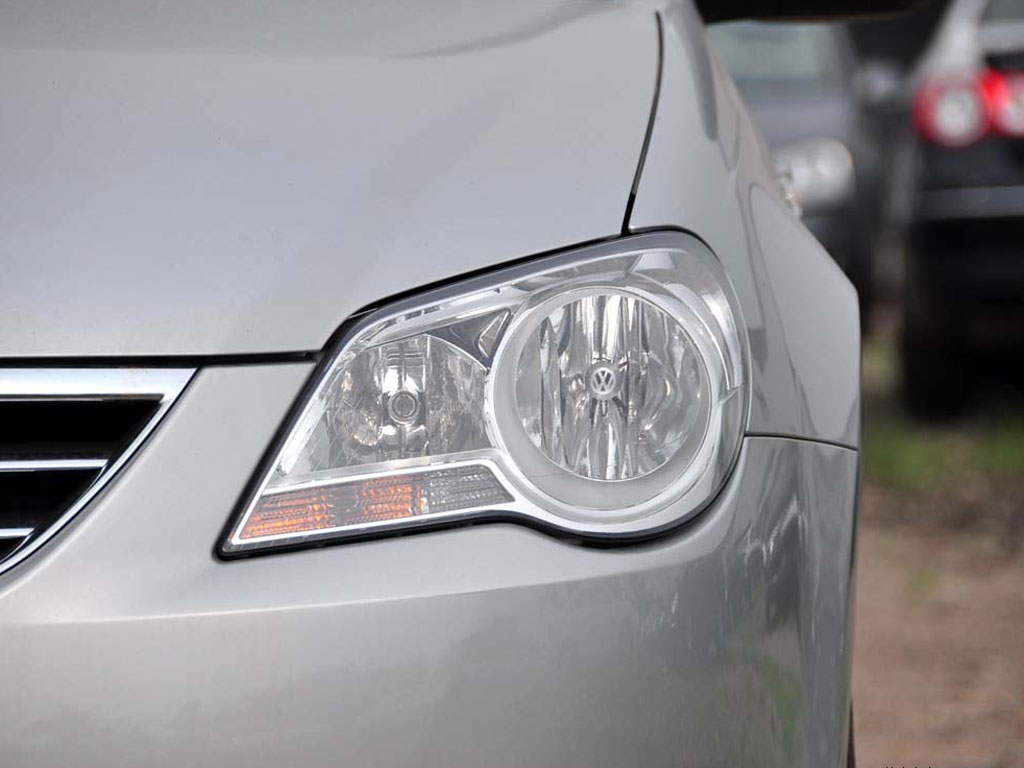 kycom-英国地标建筑伦敦塔桥拟挂广告惹批评(图1)