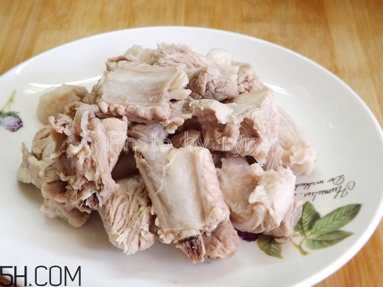 ky com|2015年1月水曲柳、柞木和杨木价格大幅上涨(图1) ky com|2015年1月水曲柳、柞木和杨木价格大幅上涨(图1)