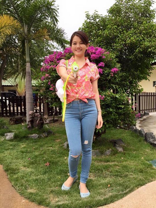 “ky.com”俄内务部:四人每月向中国运送150车皮木材被控走私(图1) “ky.com”俄内务部:四人每月向中国运送150车皮木材被控走私(图1)