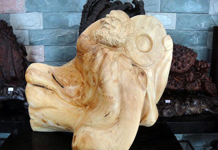 【ky com】图文：上漆红木家具增值空间有限(图2)